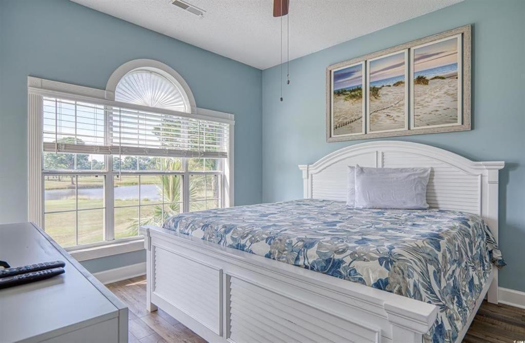 Spacious 2 Bedroom With Golf Course Views! Magnolia Place 202 Holiday home *