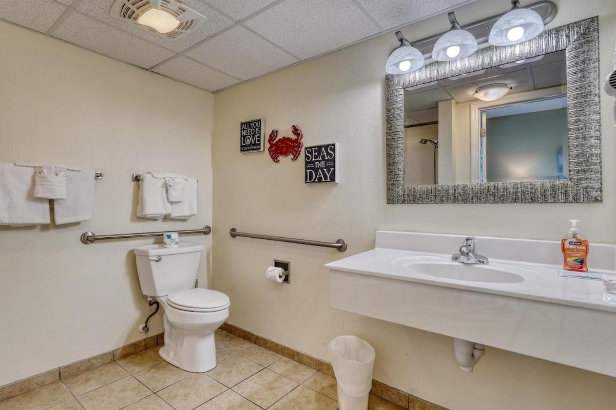 2501 S Ocean Blvd, 0101 - Ocean Front Sleeps 4