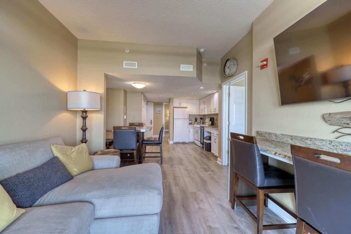 2501 S Ocean Blvd, 0101 - Ocean Front Sleeps 4 Resort