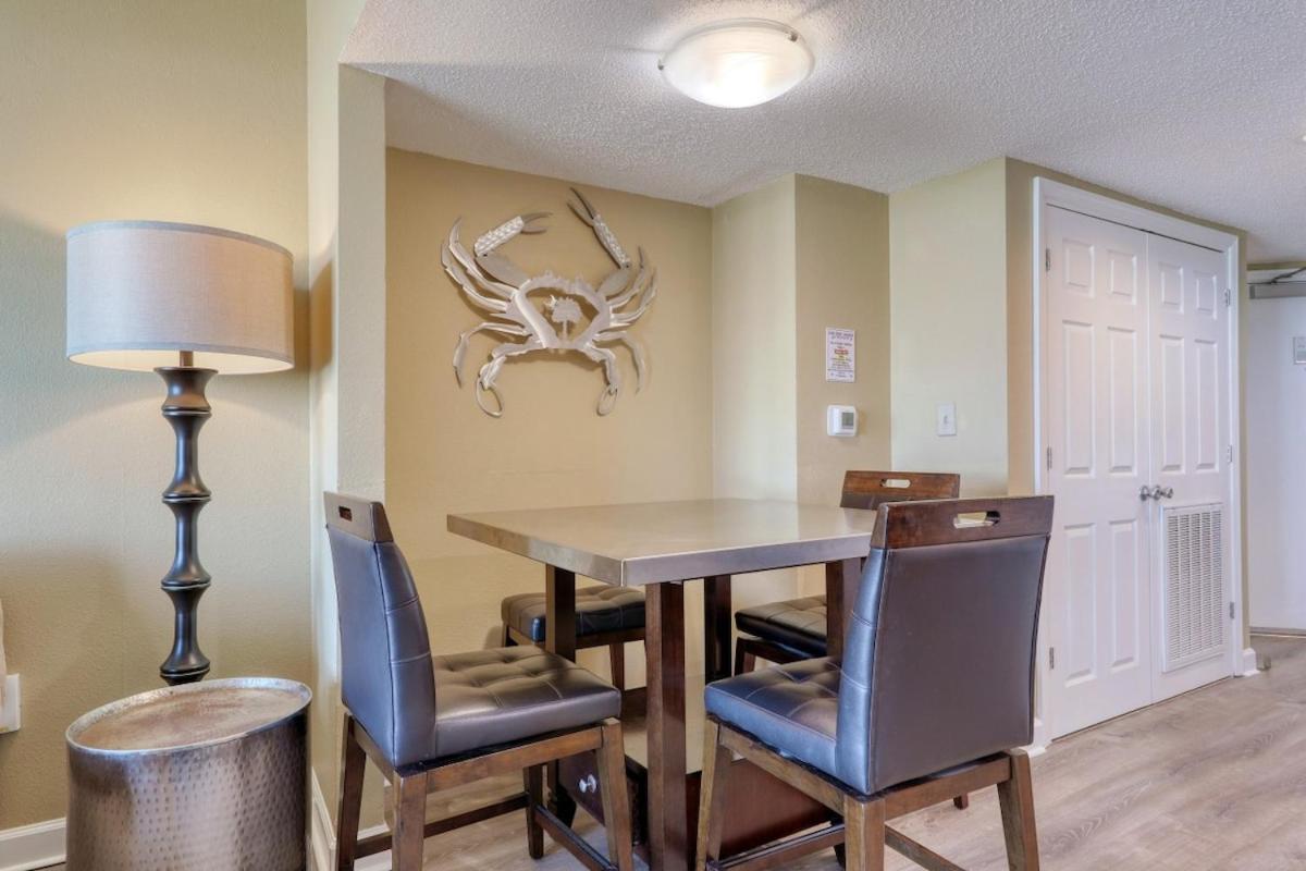 2501 S Ocean Blvd, 0101 - Ocean Front Sleeps 4