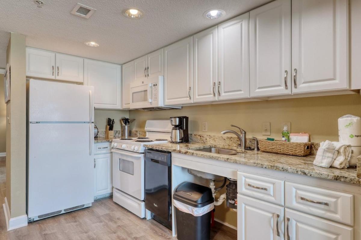 Resort 2501 S Ocean Blvd, 0101 - Ocean Front Sleeps 4 *