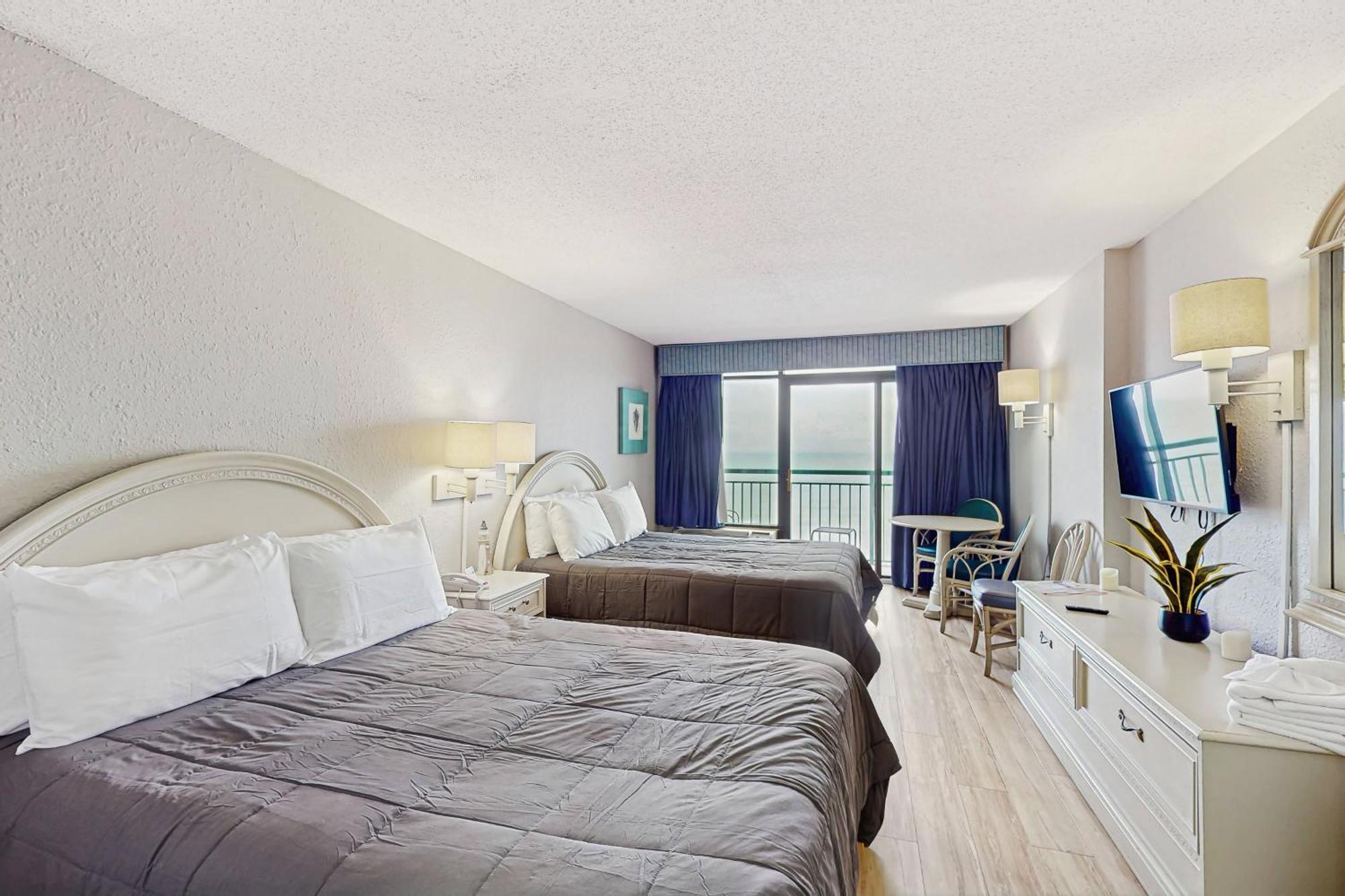 Hotel Sandcastle South 1102 *