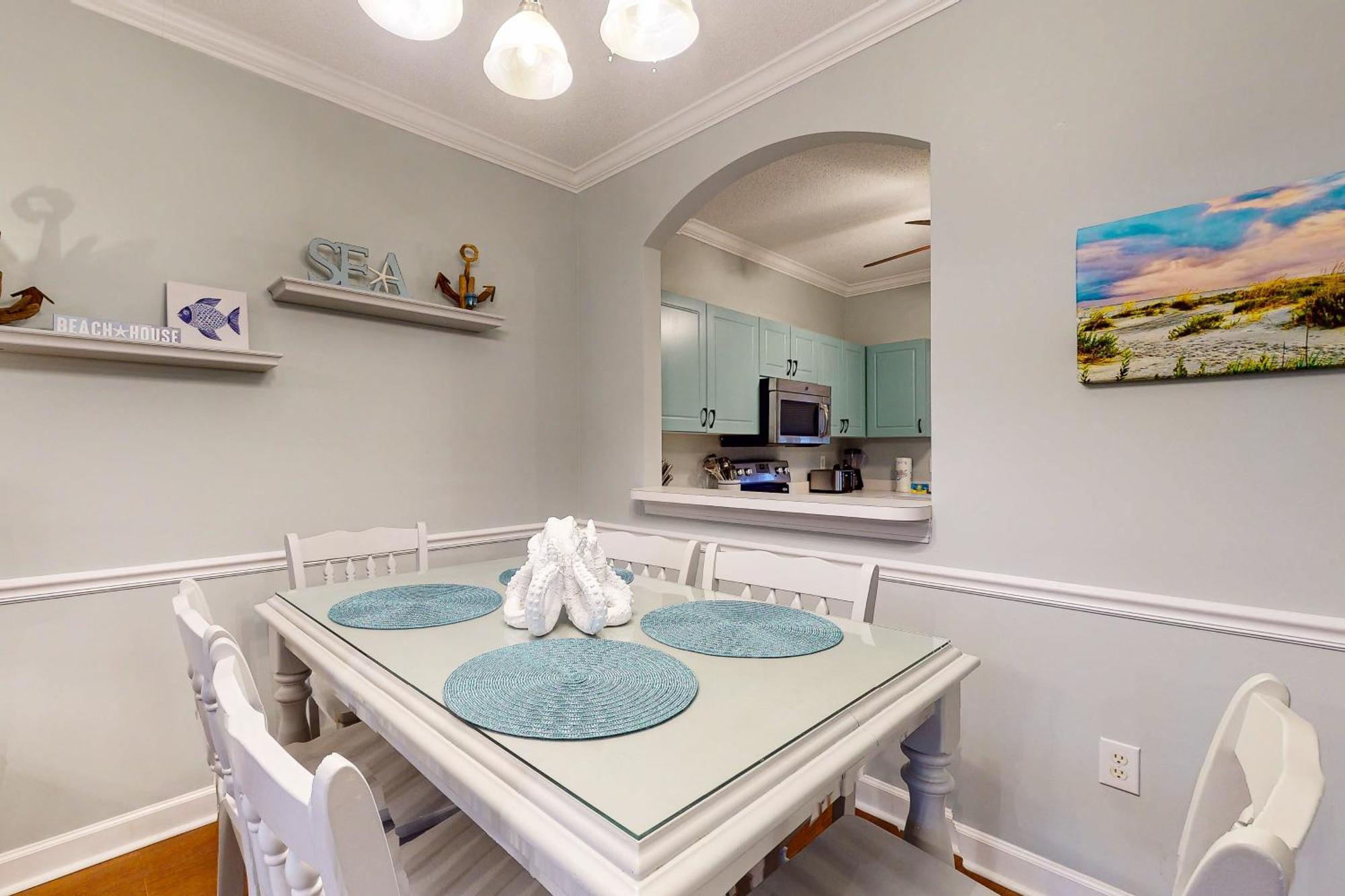 The Sandy Oyster Apartment