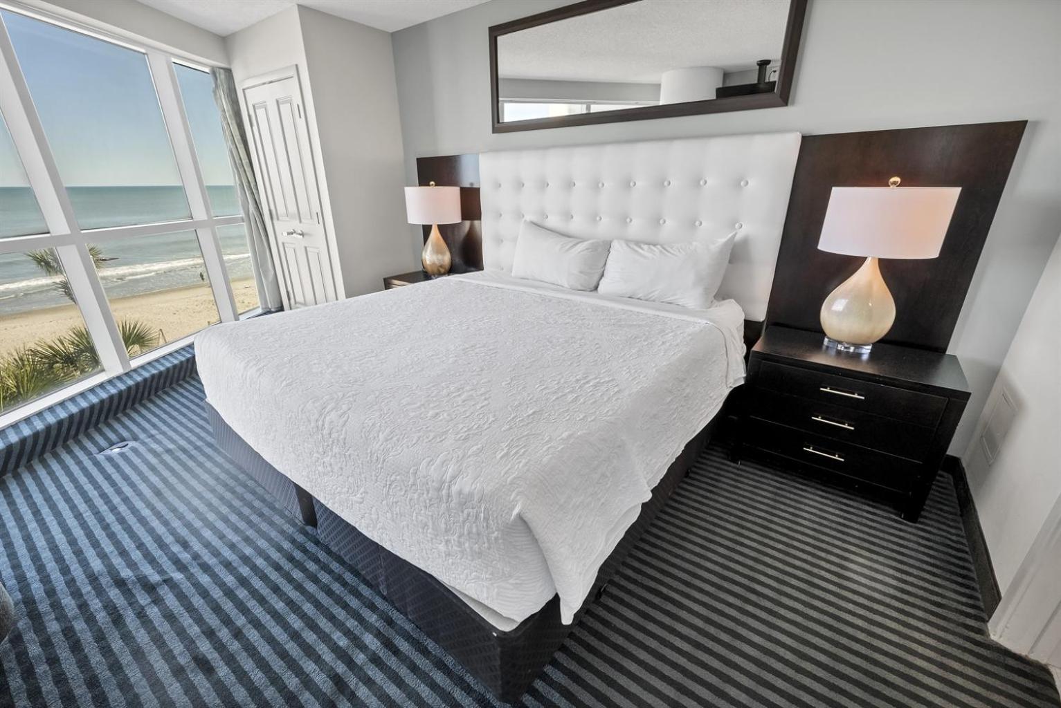 Resort Access! Chic 2-Br Escape With Pvt Balcony Aparthotel *