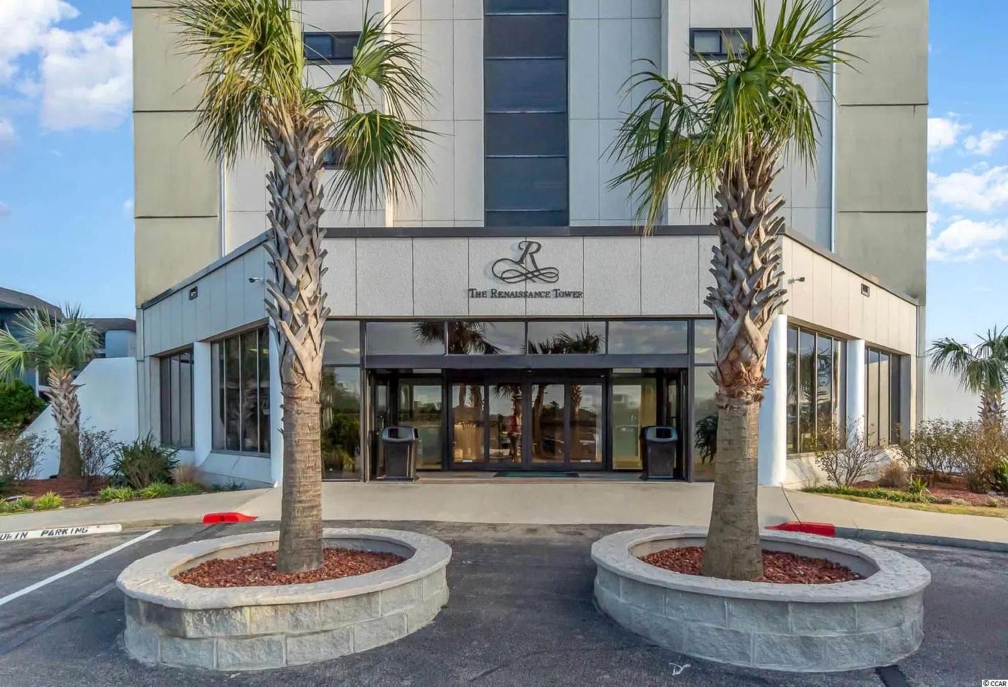 Beautiful 2 Bedroom Featuring A Cali King Bed! Apartment *