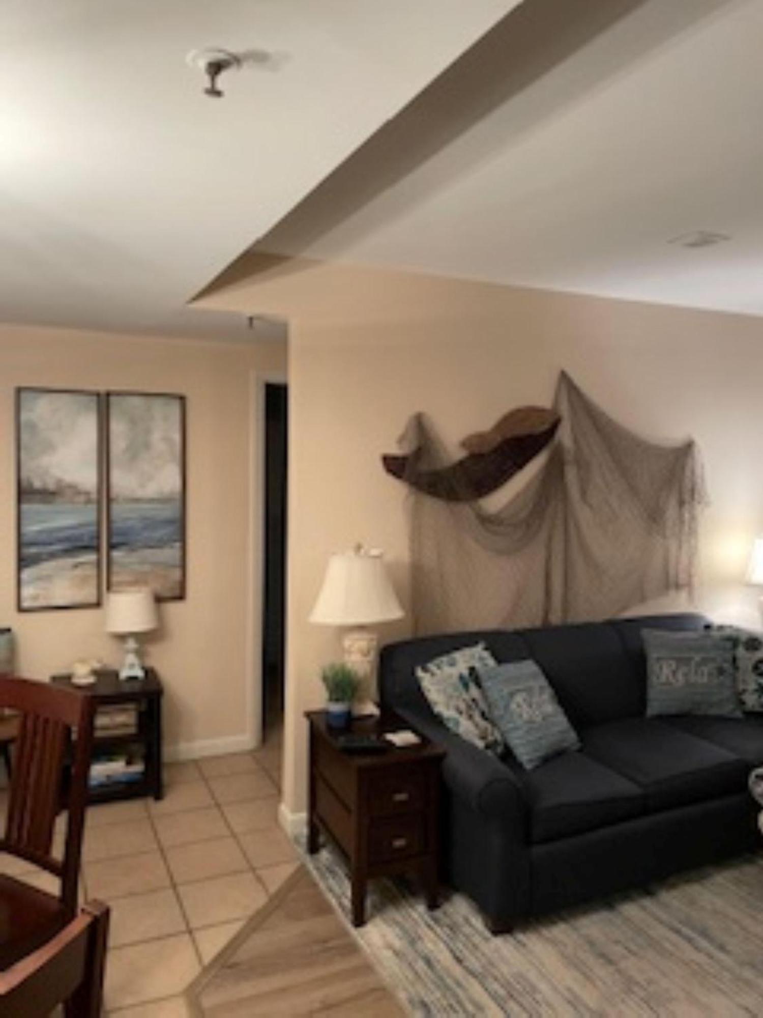Beautiful 2 Bedroom Featuring A Cali King Bed! Myrtle Beach
