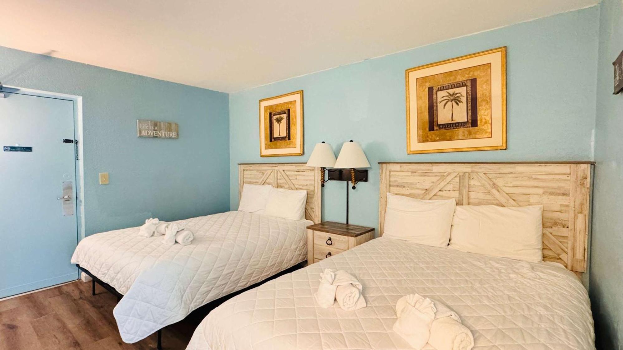 Dunes Ocean Front Apartment *
