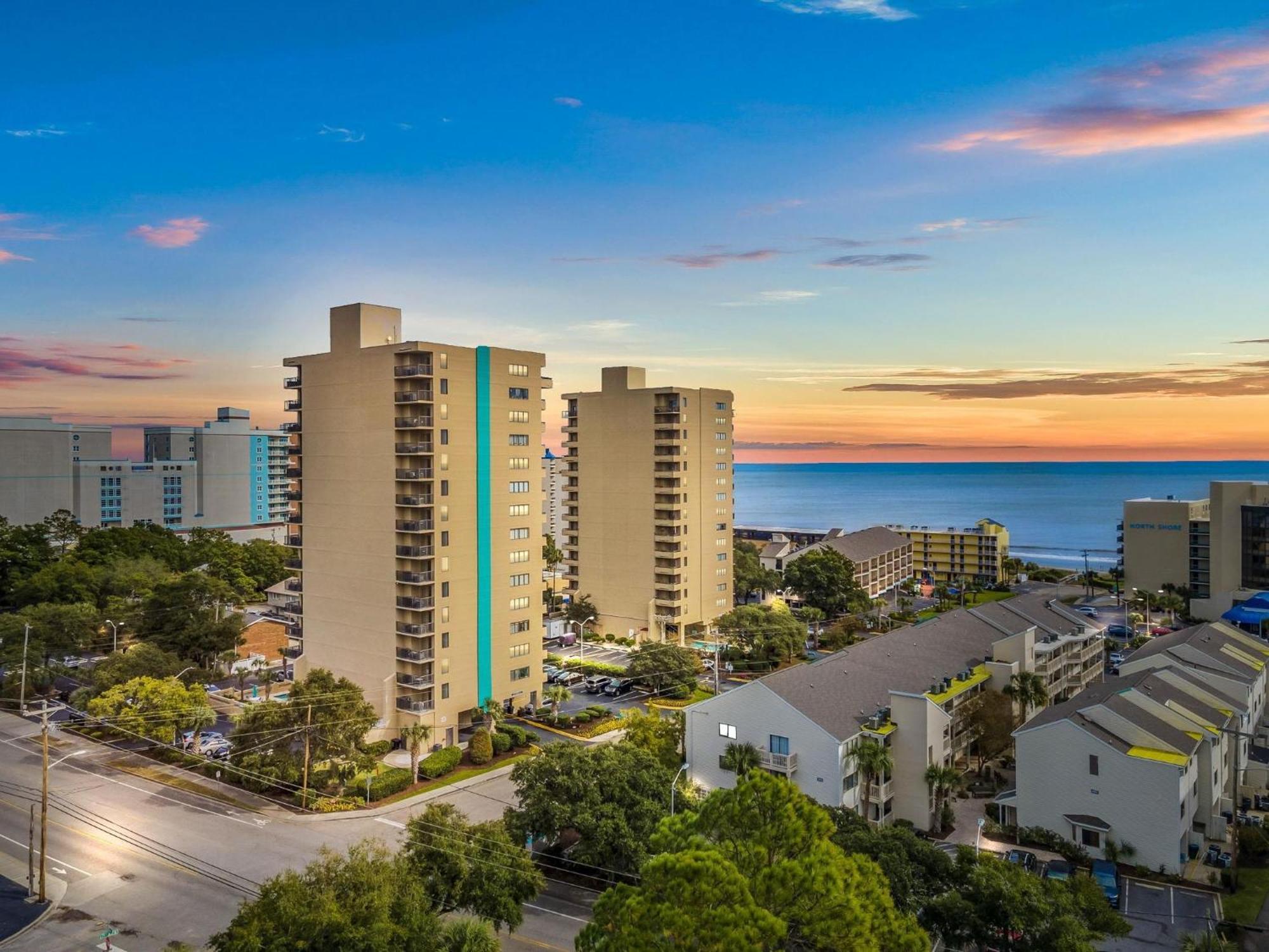 Penthouse Luxury Oceanfront 3 Bedrooms 3 Bathrooms Ocean Dunes Tower 1 Unit 4155 *