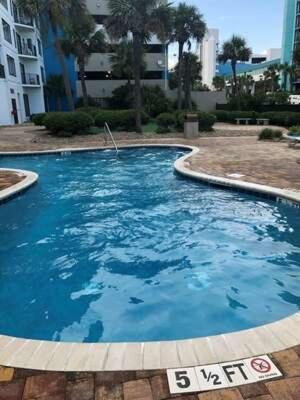 Oceanview 1 Bedroom - Immaculate Condition! Palace 611 - Sleeps 4 Guests *