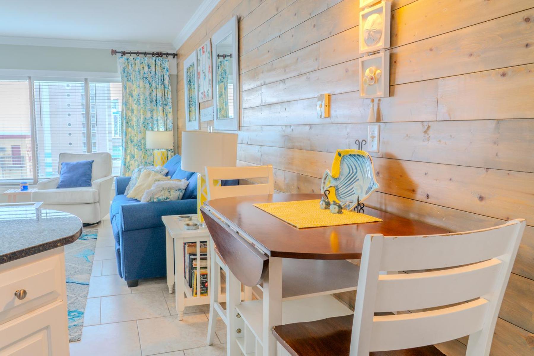 Oceanview 1 Bedroom - Immaculate Condition! Palace 611 - Sleeps 4 Guests Holiday home *