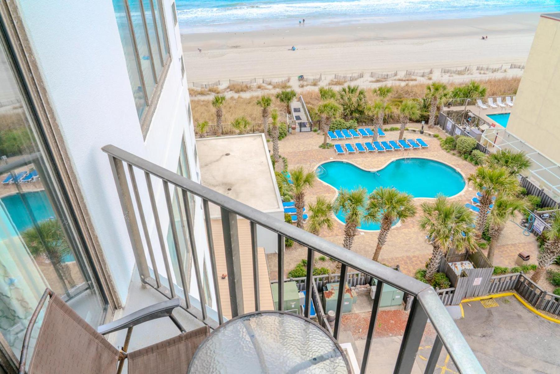 Oceanview 1 Bedroom - Immaculate Condition! Palace 611 - Sleeps 4 Guests Myrtle Beach