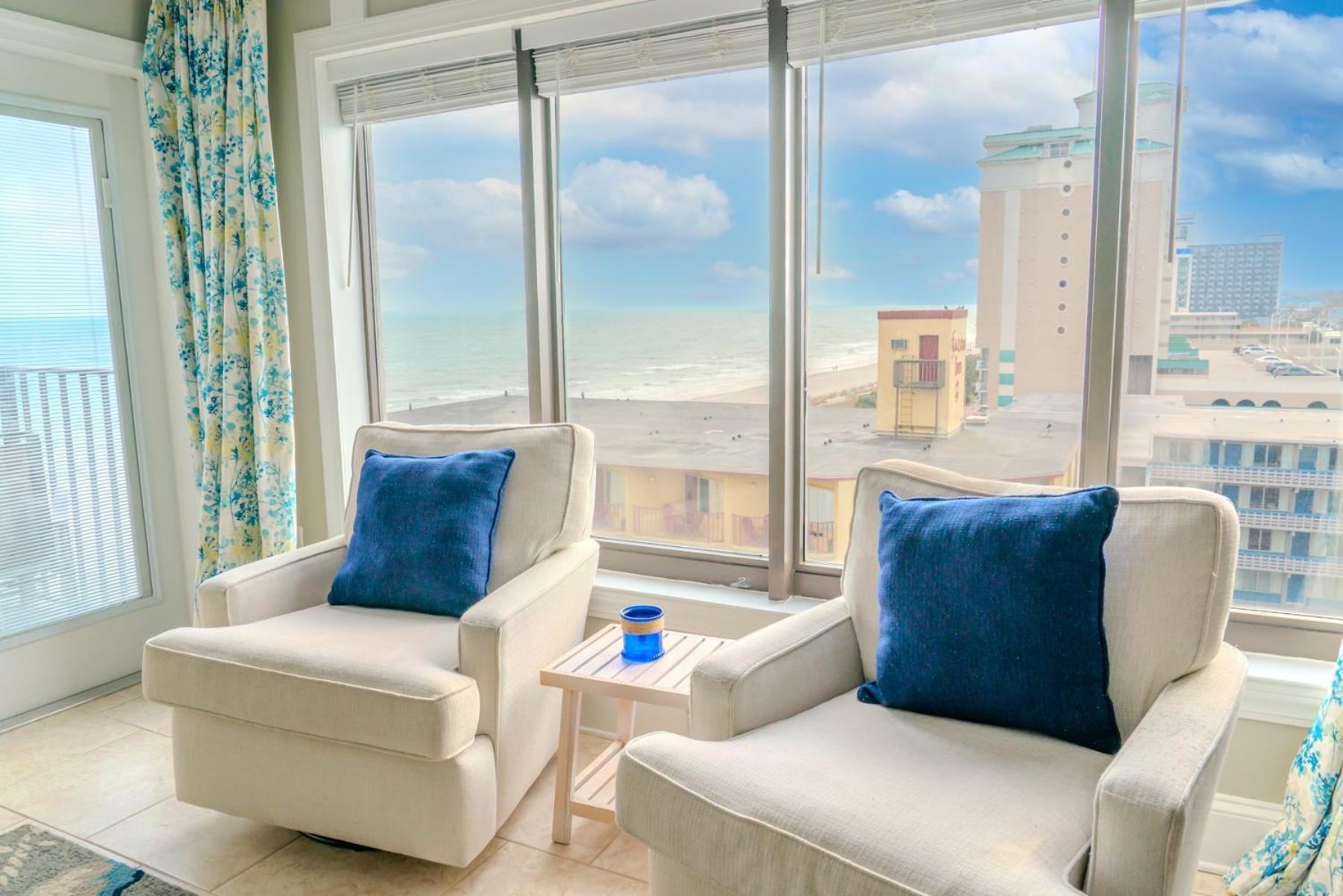 Oceanview 1 Bedroom - Immaculate Condition! Palace 611 - Sleeps 4 Guests