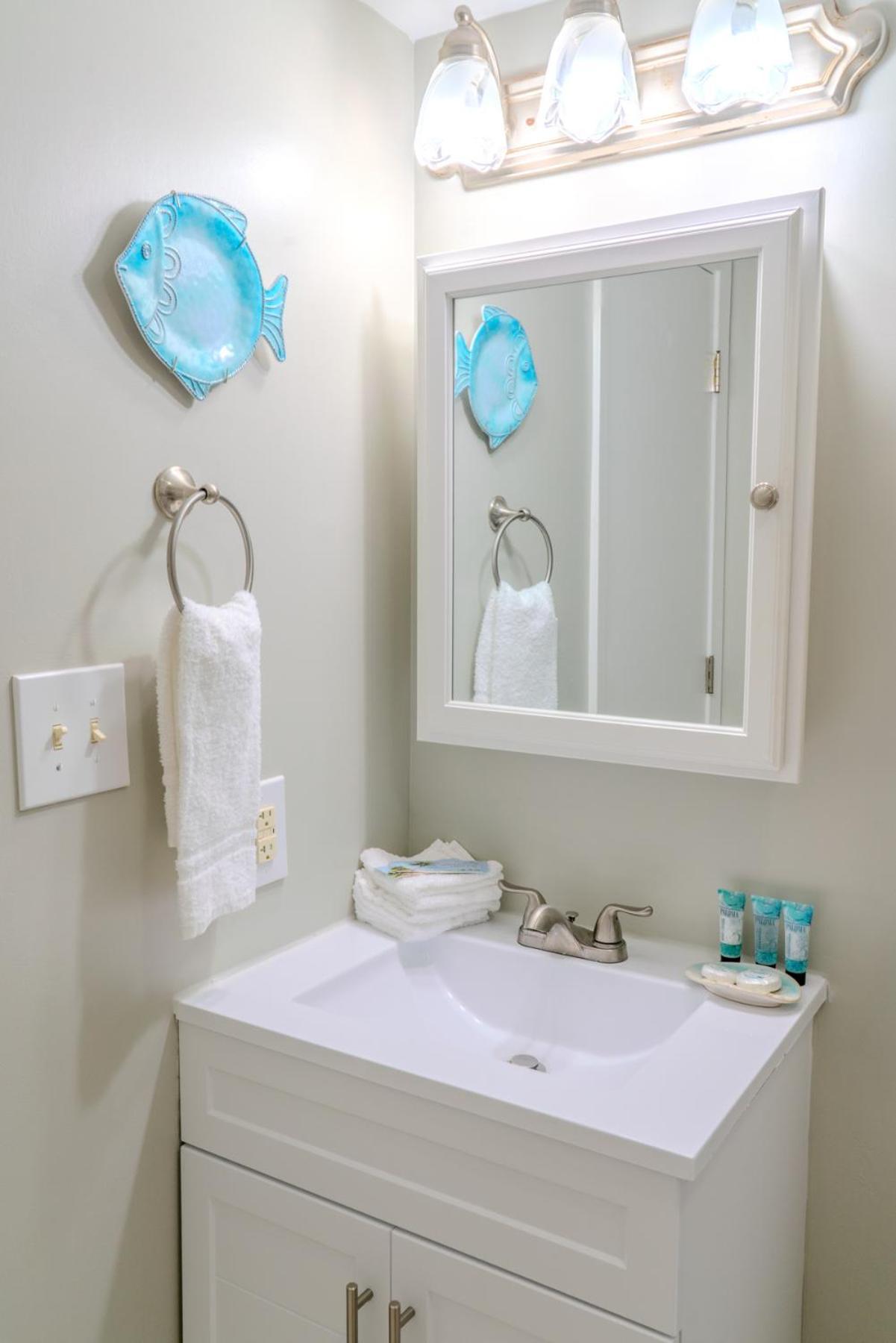 Oceanview 1 Bedroom - Immaculate Condition! Palace 611 - Sleeps 4 Guests * Myrtle Beach