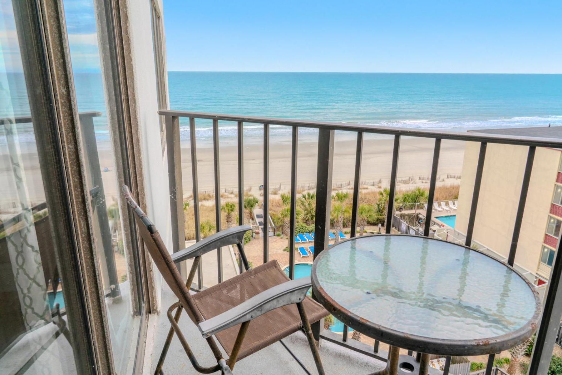 Oceanview 1 Bedroom - Immaculate Condition! Palace 611 - Sleeps 4 Guests Holiday home *
