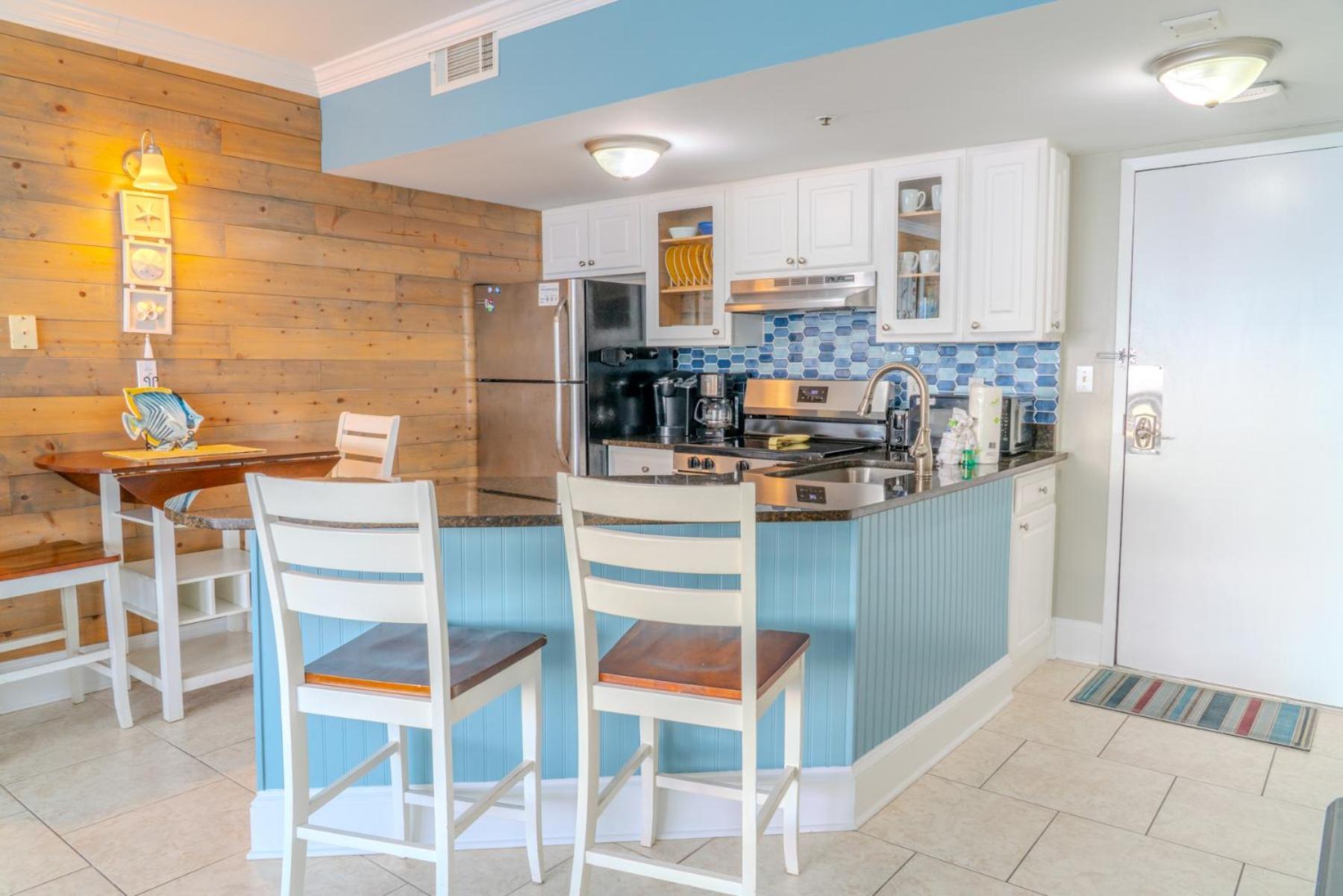 Oceanview 1 Bedroom - Immaculate Condition! Palace 611 - Sleeps 4 Guests Holiday home *