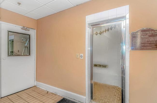 Oceanview 1 Bedroom - Immaculate Condition! Palace 611 - Sleeps 4 Guests * Myrtle Beach