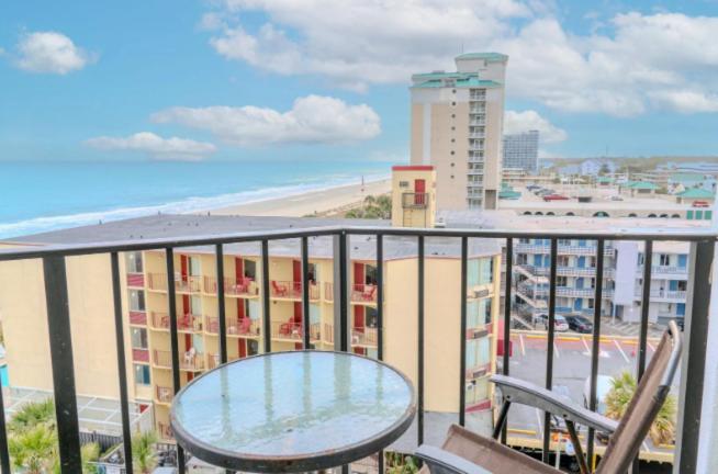 Oceanview 1 Bedroom - Immaculate Condition! Palace 611 - Sleeps 4 Guests Holiday home *