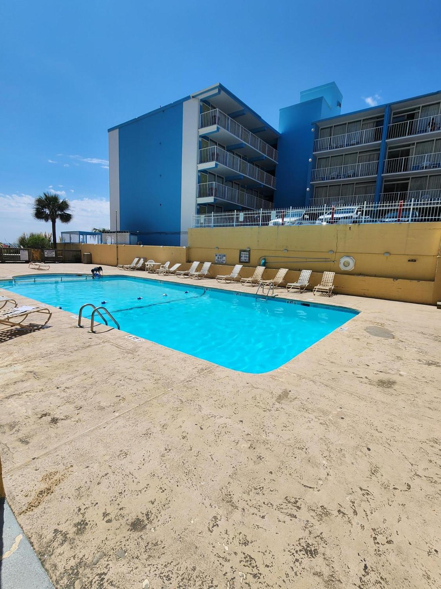 Holiday home Beautiful Ocean Front Double Queen - Sea Mist 20905 - Perfect For 2-4 Guests! *