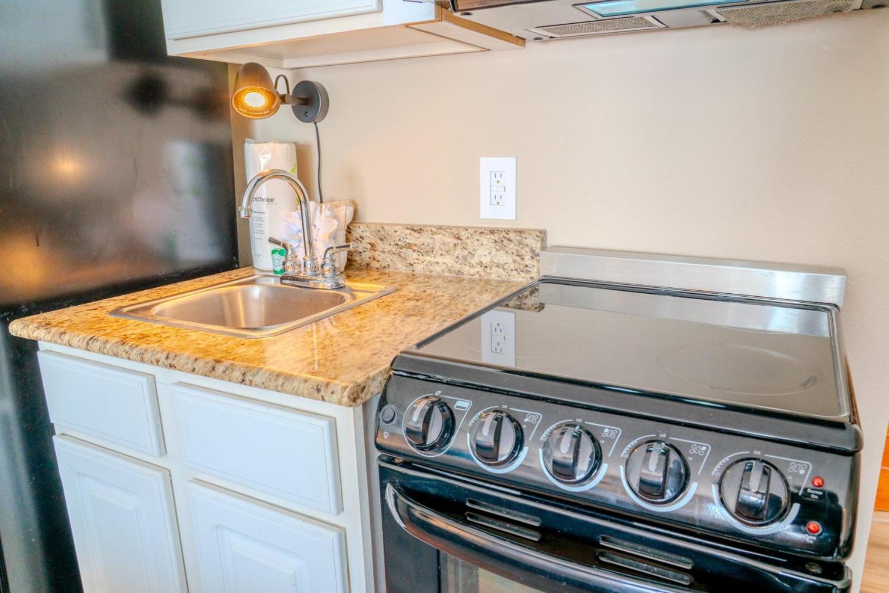 Beautiful Ocean Front Double Queen - Sea Mist 20905 - Perfect For 2-4 Guests! Holiday home Myrtle Beach