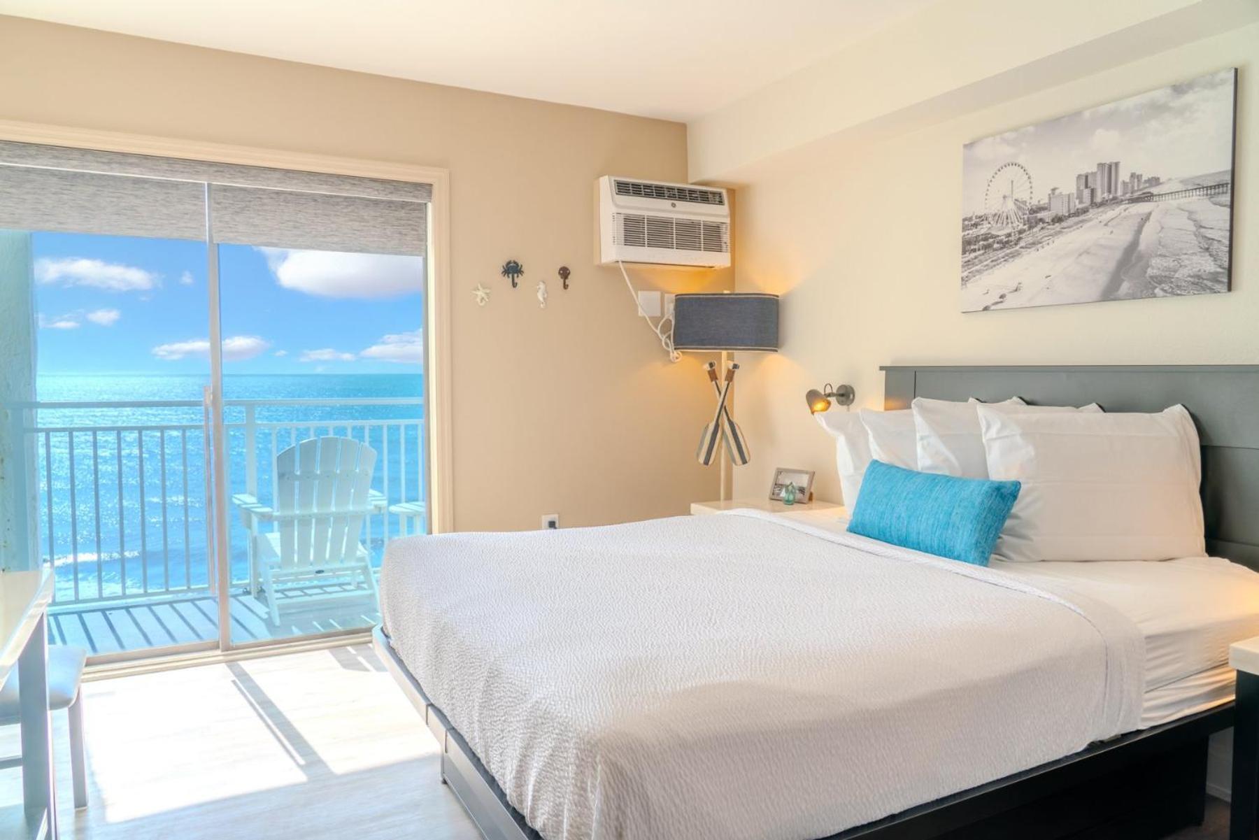 Beautiful Ocean Front Double Queen - Sea Mist 20905 - Perfect For 2-4 Guests! * Myrtle Beach