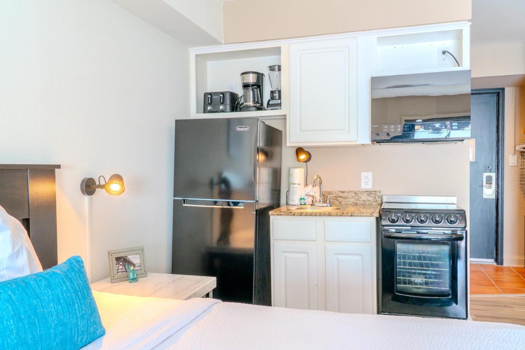 Beautiful Ocean Front Double Queen - Sea Mist 20905 - Perfect For 2-4 Guests!