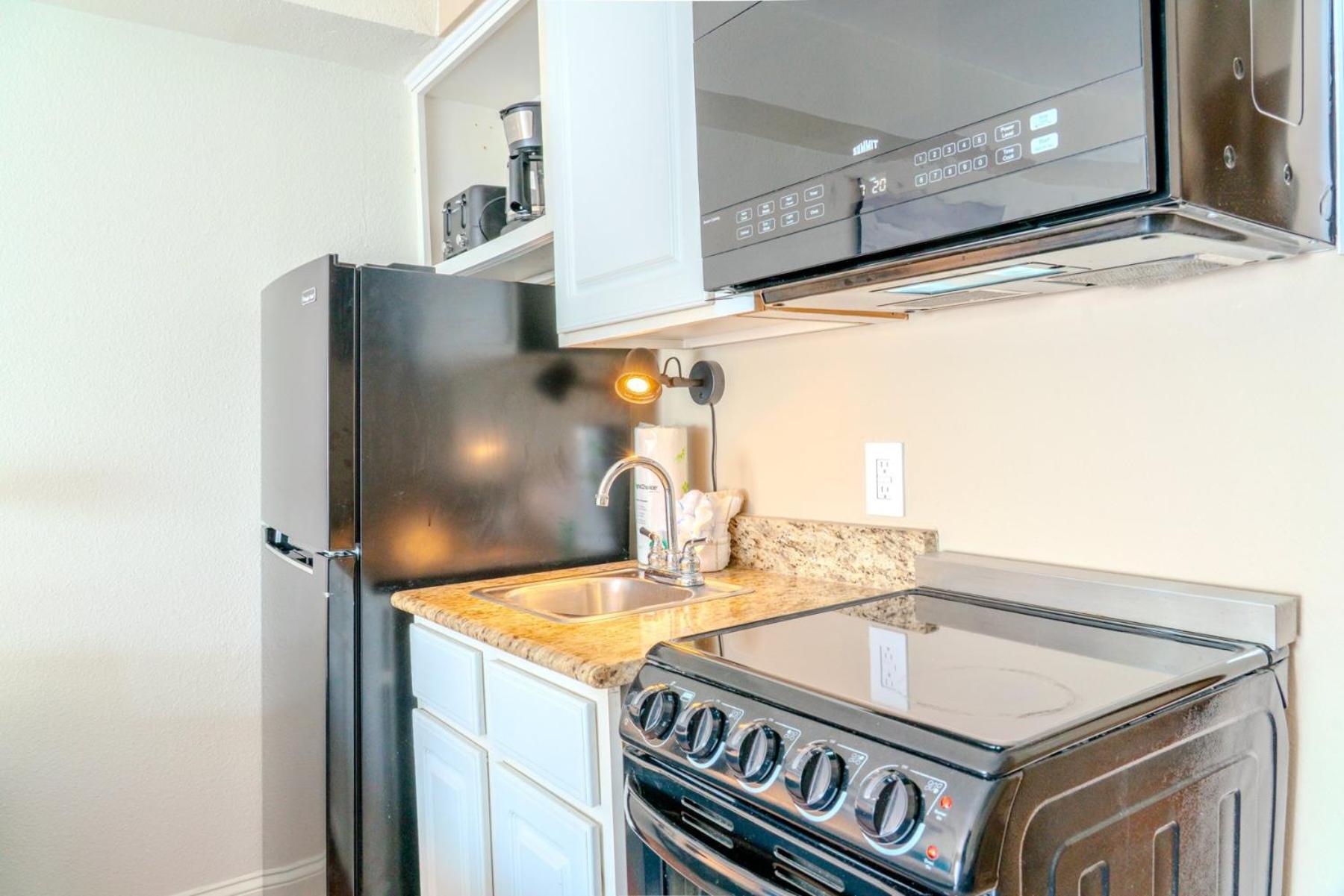 Holiday home Beautiful Ocean Front Double Queen - Sea Mist 20905 - Perfect For 2-4 Guests! *