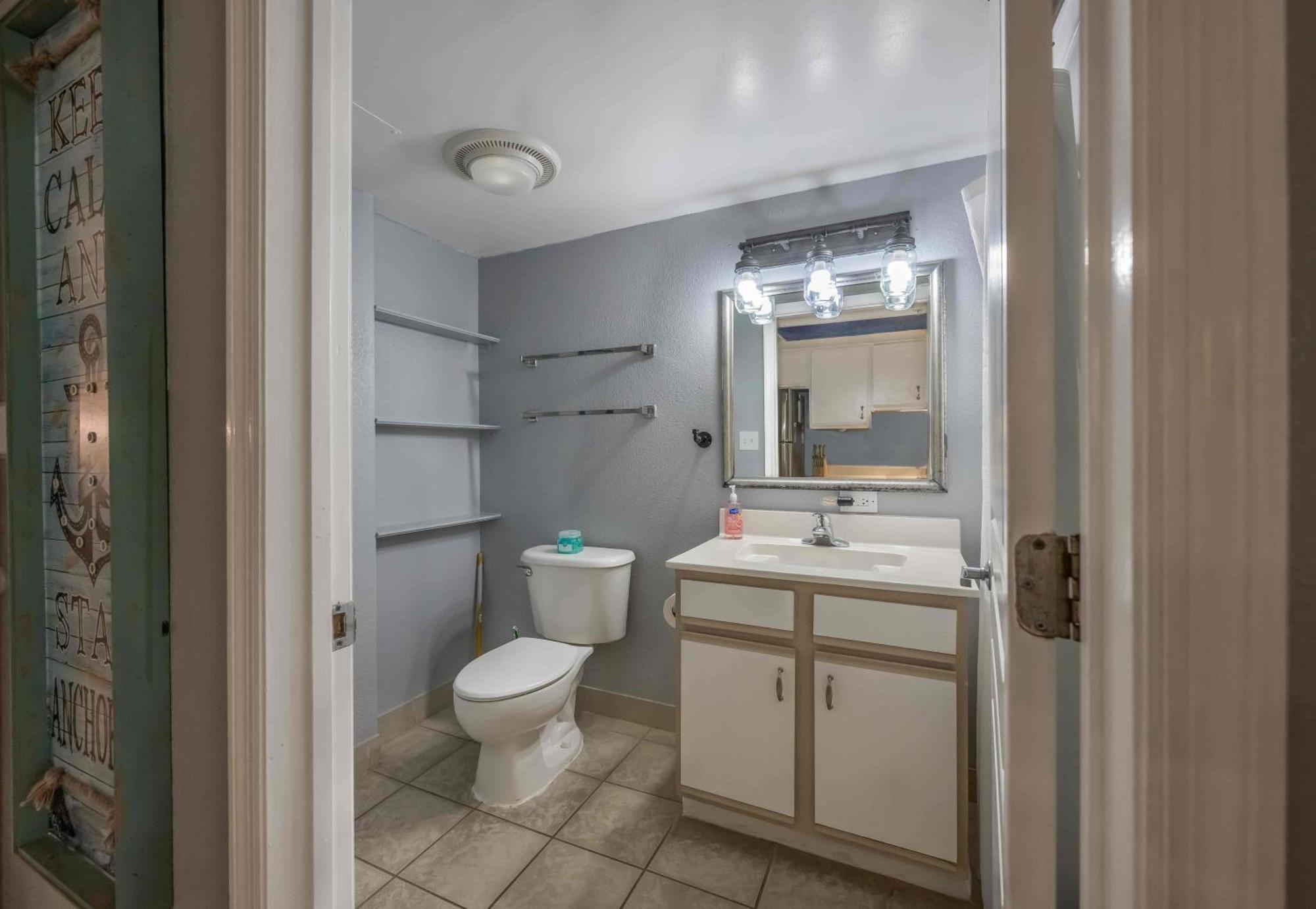 Resort Baywatch Oceanfront-indoor-outdoor Pools-1bd 1ba