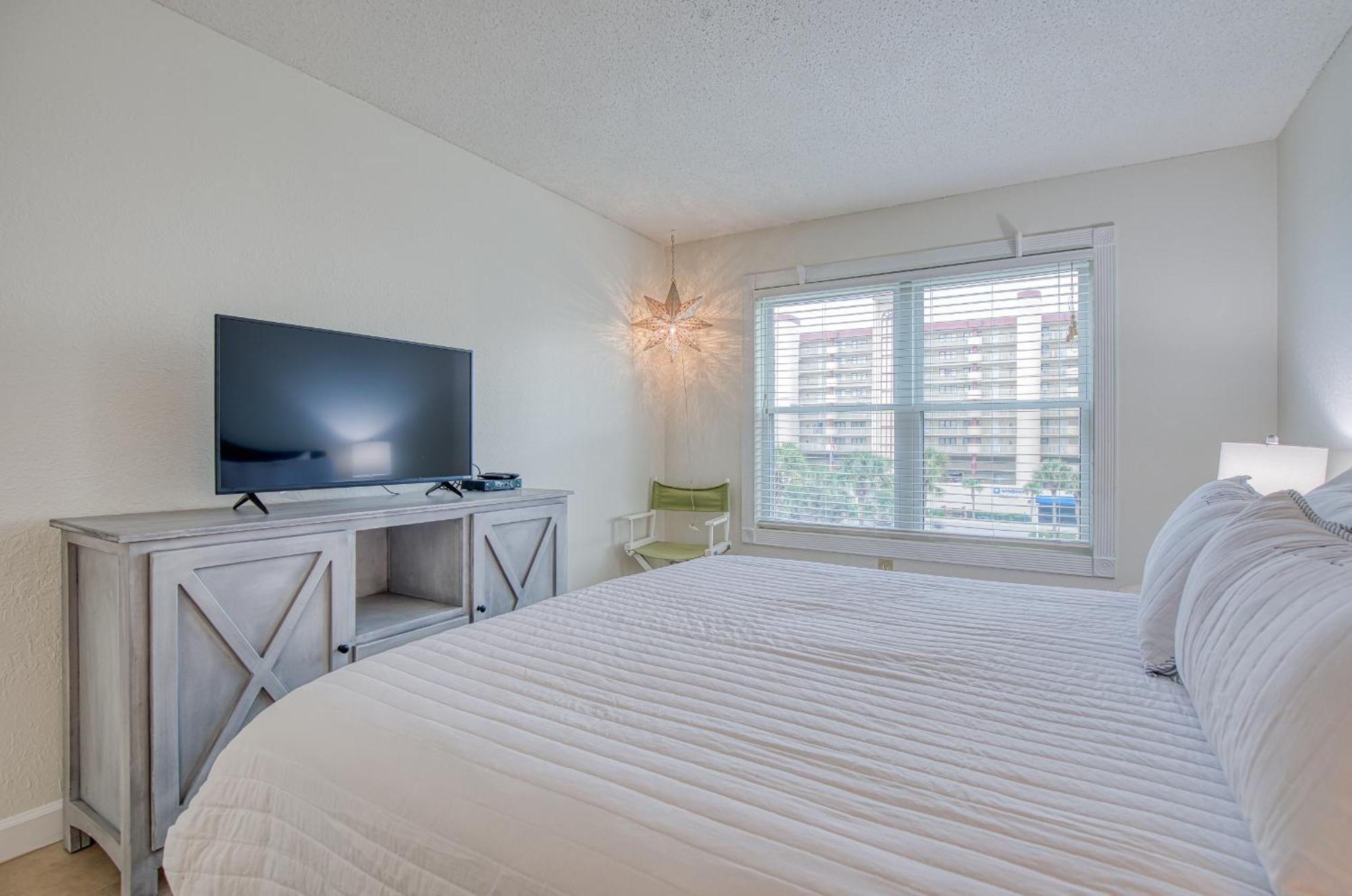 Windy Hill-2bd Ocean View - Family Friendly *