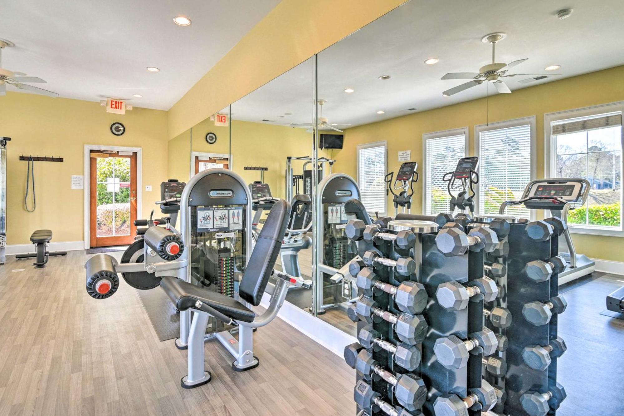 Apartment Luxury North Myrtle With Pool Access! *