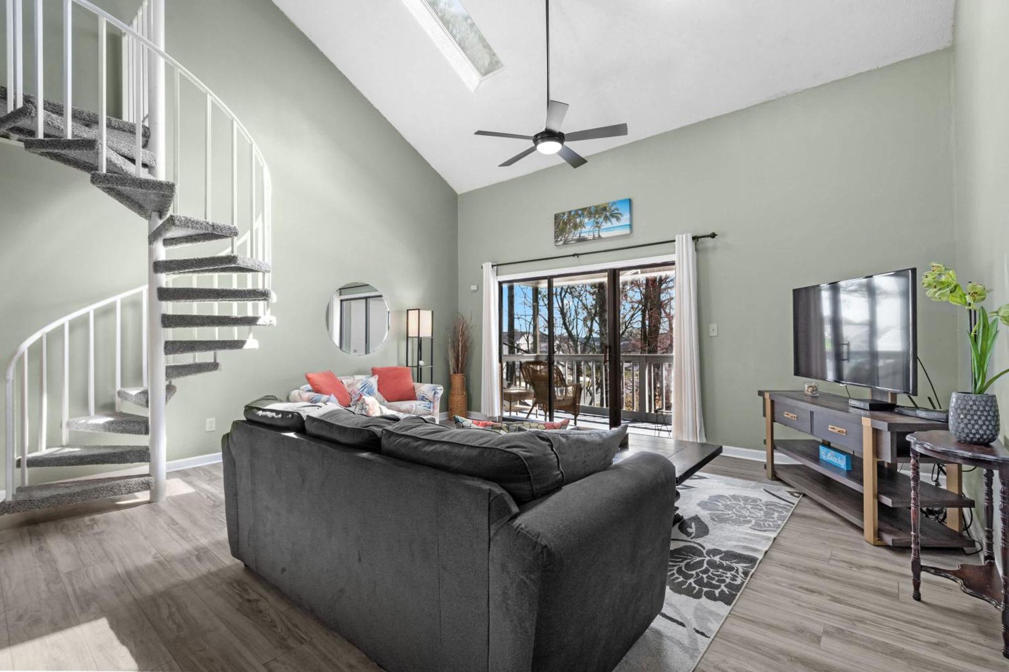 33h-golf Colony In Surfside