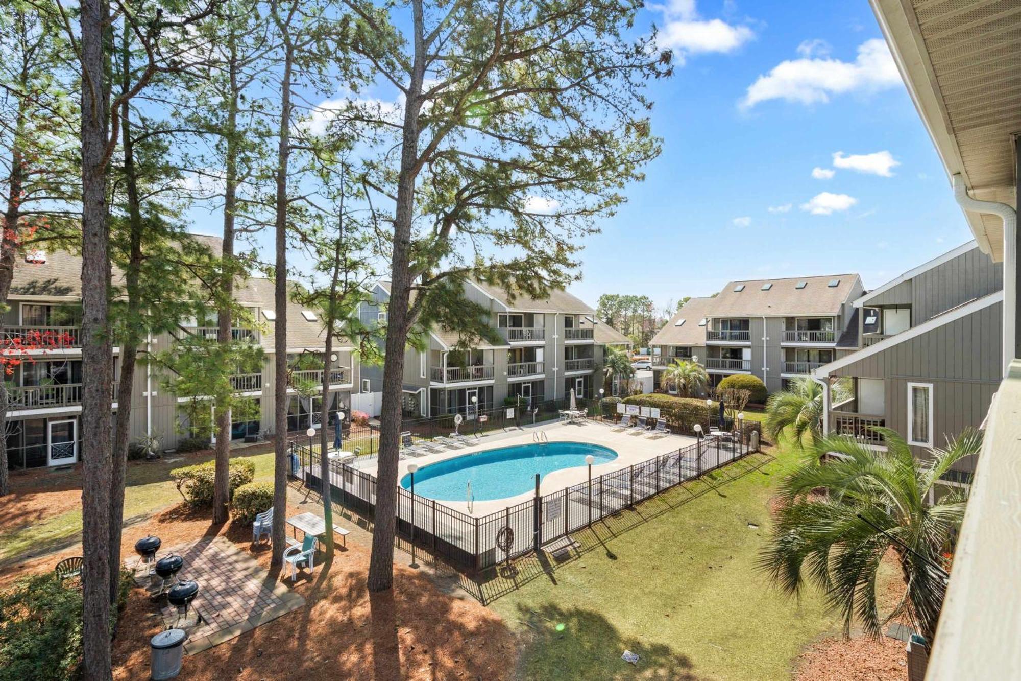 Holiday home 33h-golf Colony In Surfside *