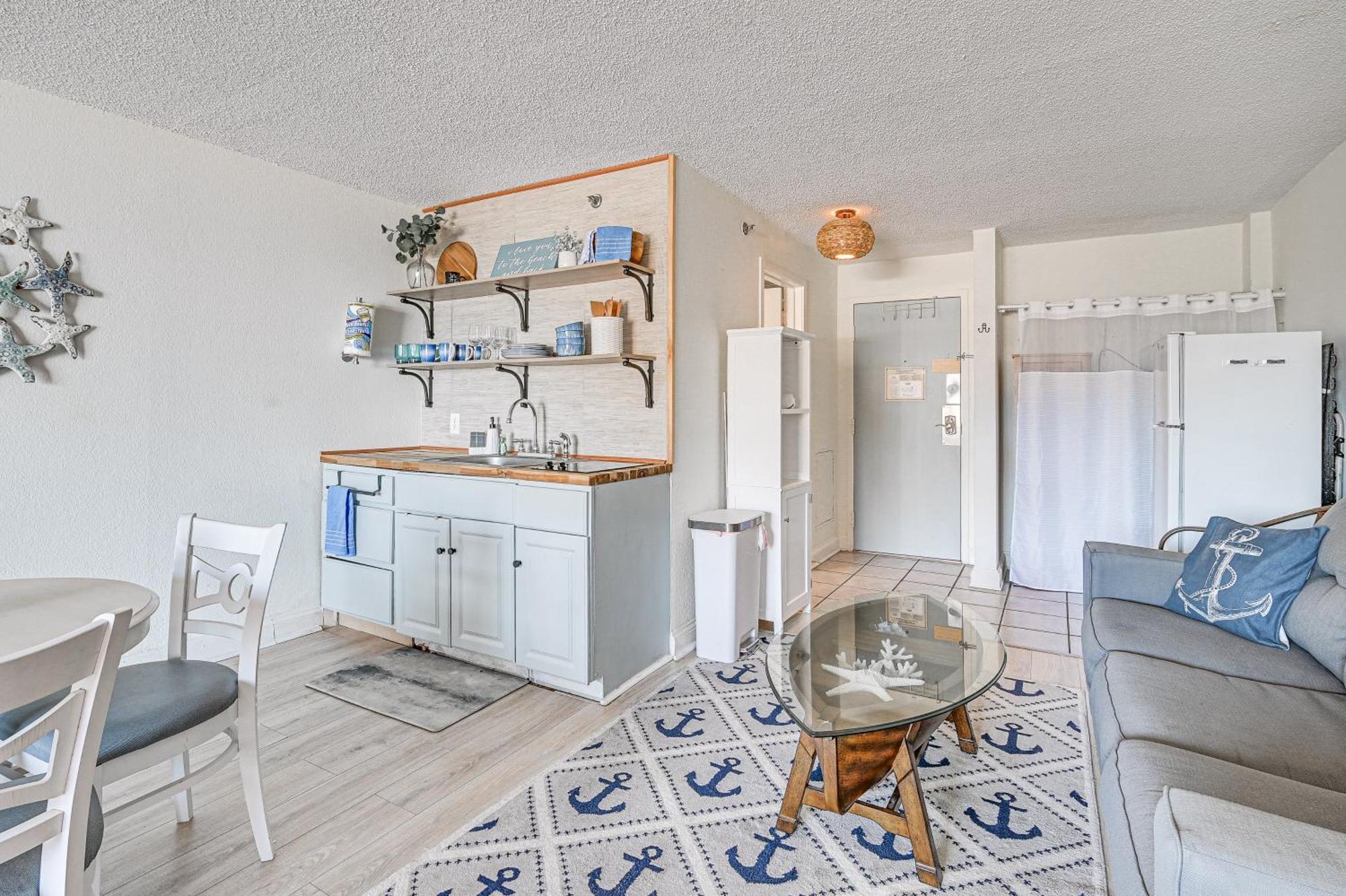 Apartment Oceanfront In Myrtle With Balcony! *