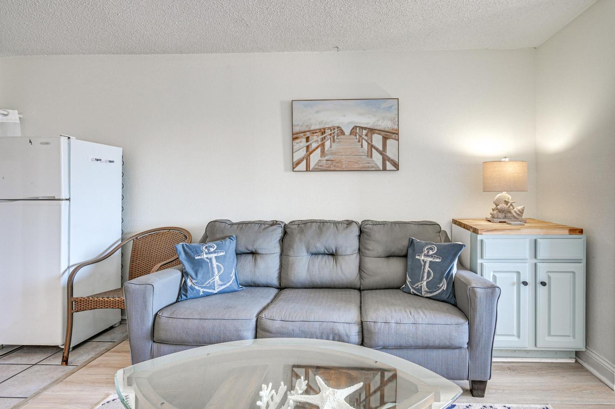 Oceanfront In Myrtle With Balcony! * Myrtle Beach