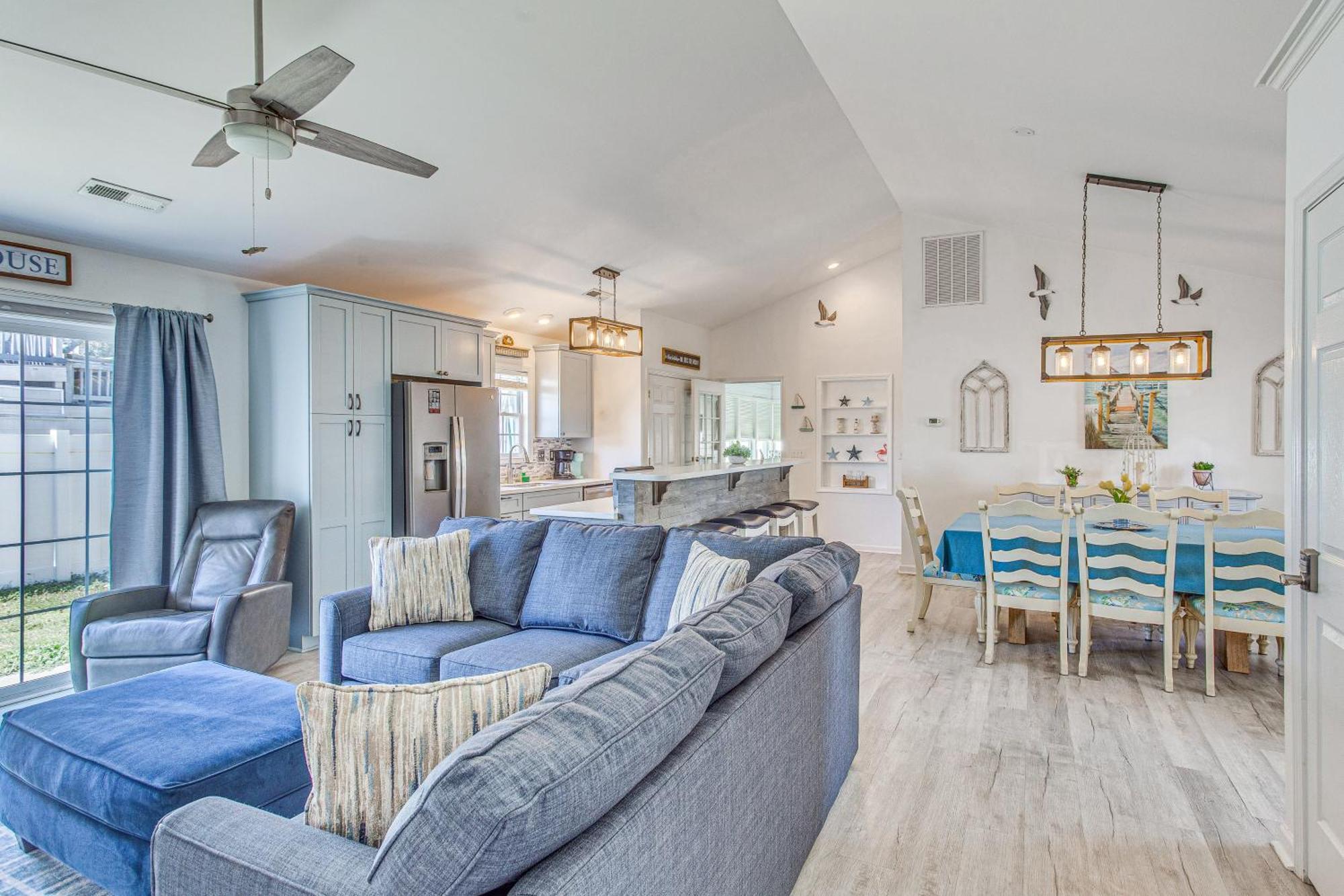 Holiday home Sunny Surfside Walk To Beaches! Myrtle Beach