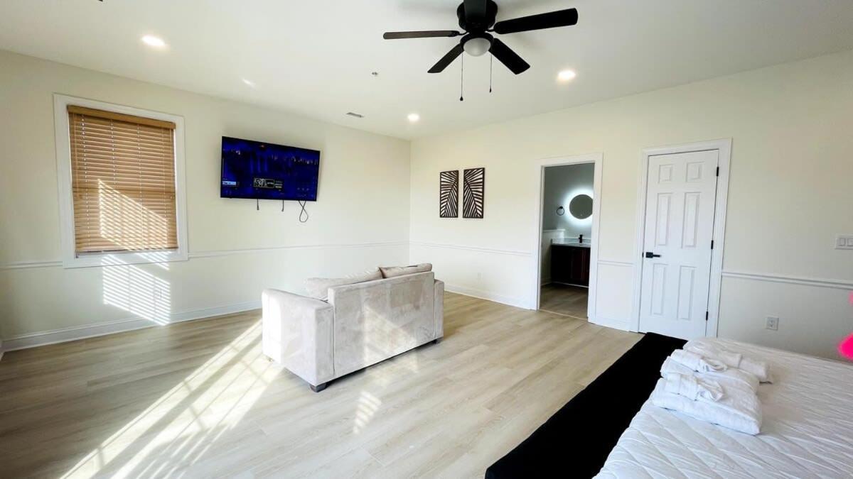 The Location Great Ocean View 7br Pool Apartment