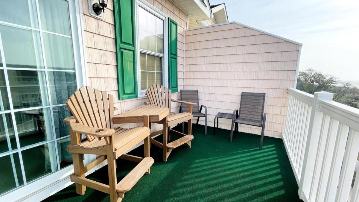 The Location Great Ocean View 7br Pool Apartment