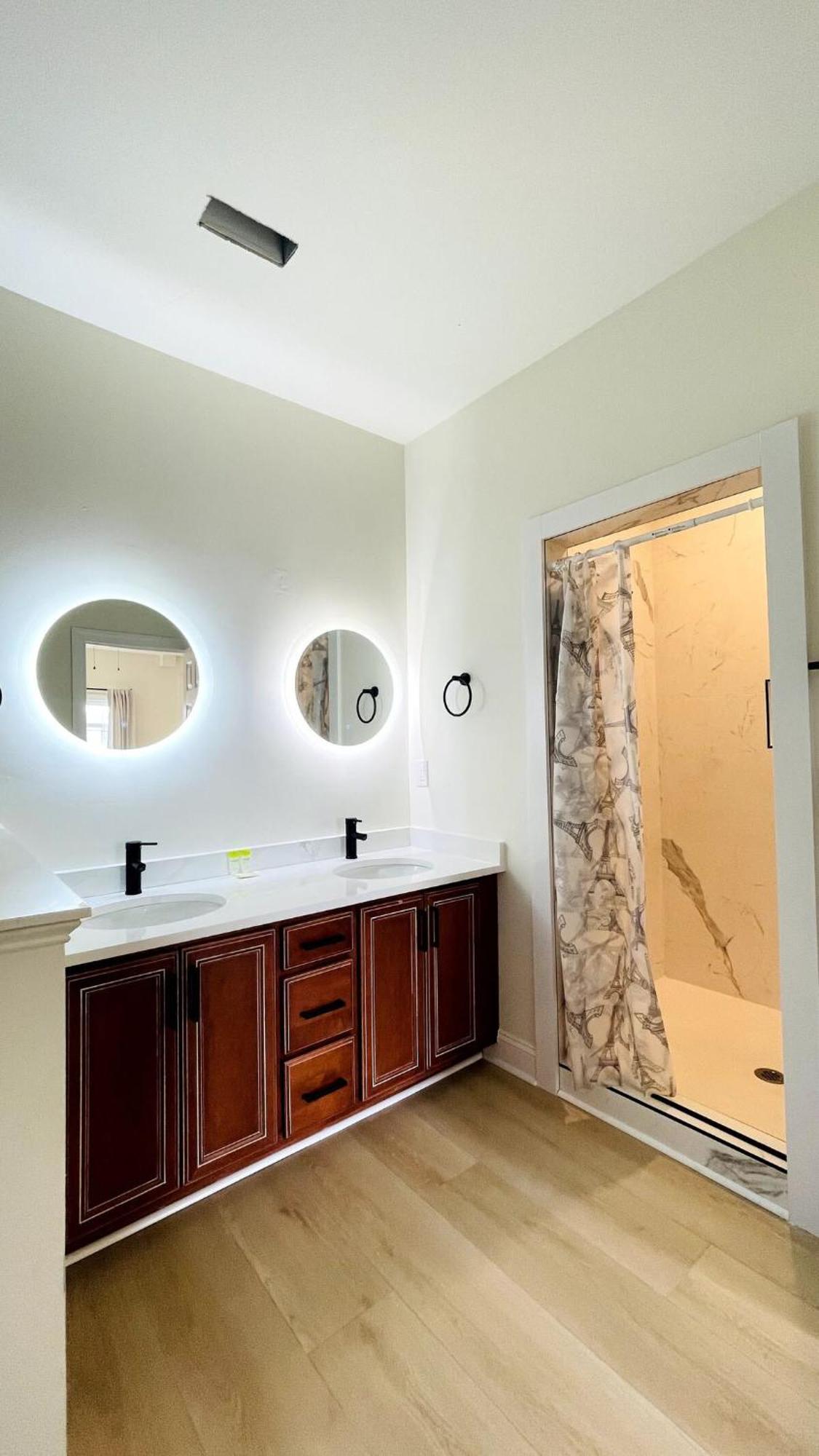 The Location Great Ocean View 7br Pool Apartment *