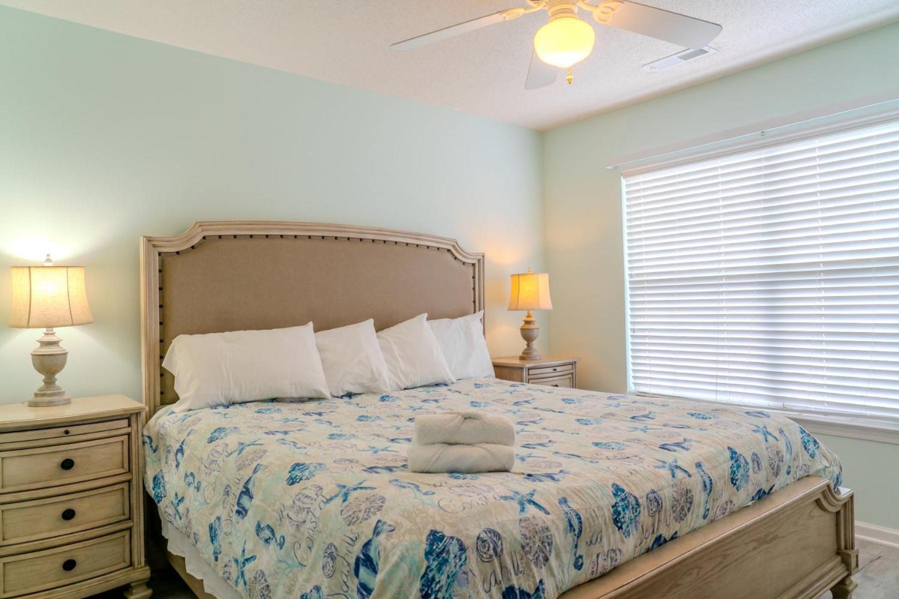 Apartment Sea Pond Unit 3 *