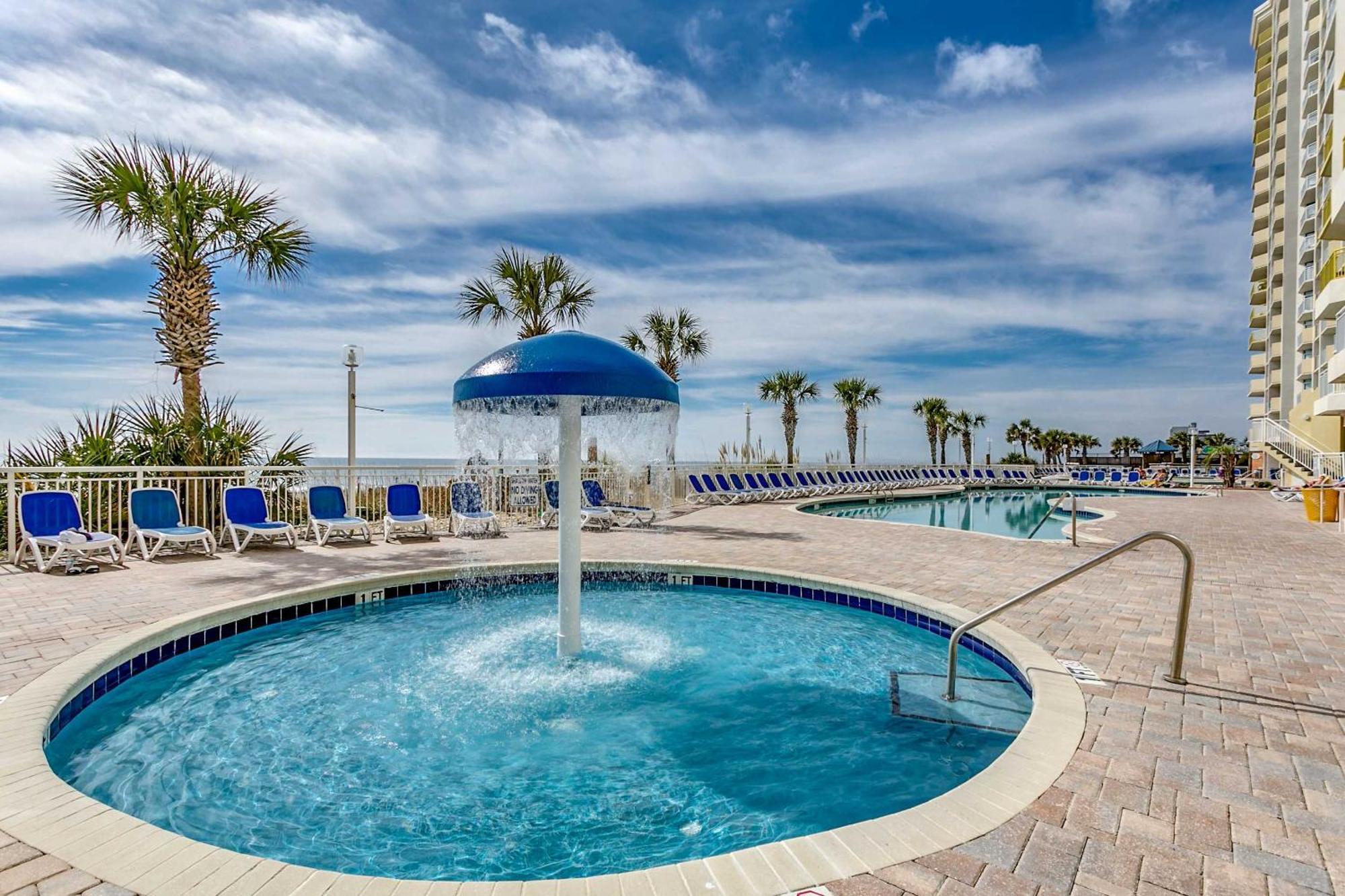 Oceanfront Location Modern Lazy River Huge Pool Oasis Holiday home Myrtle Beach