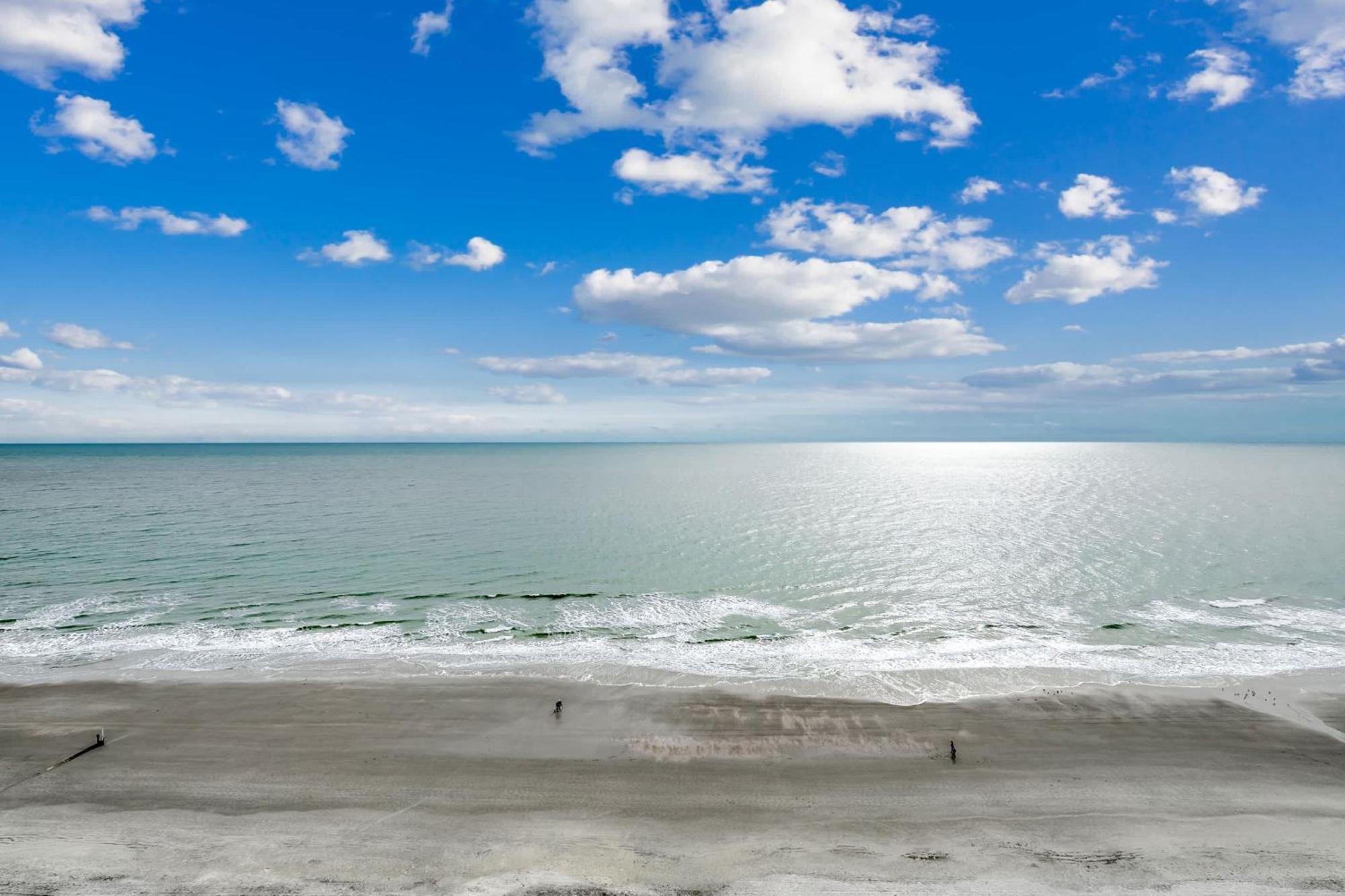 Oceanfront Location Modern Lazy River Huge Pool Oasis *