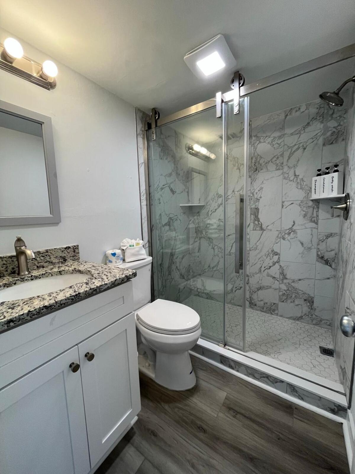 Stunning Modern Oceanview Apartment Myrtle Beach