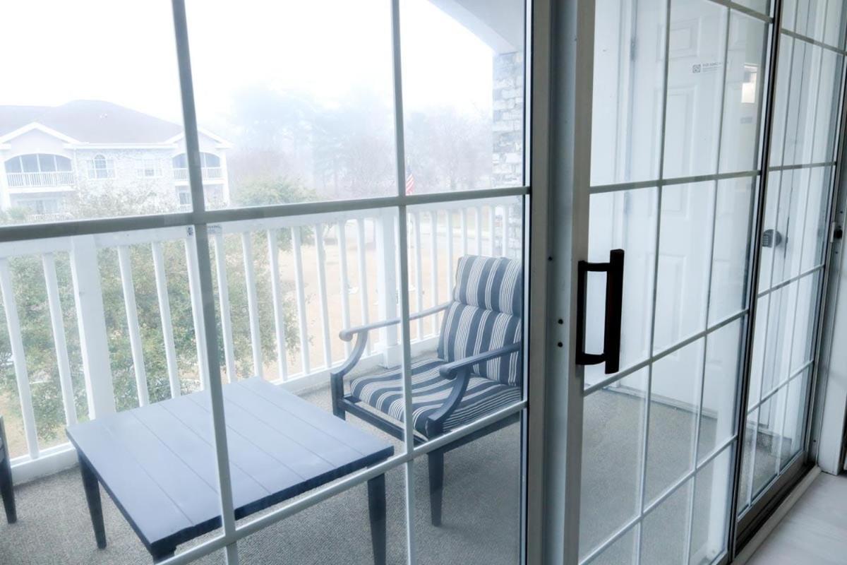 Luxury Golf With Pool Access, Near The Ocean And Broadway At The Beach, Apartment