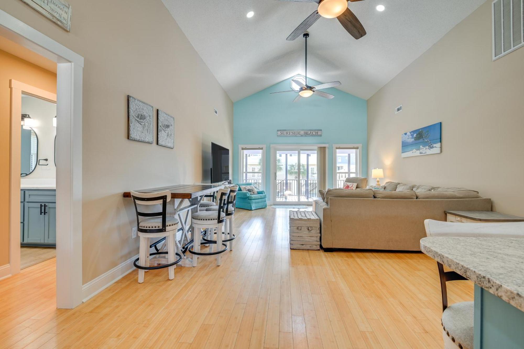 Surfside Vacation With Private Pool!