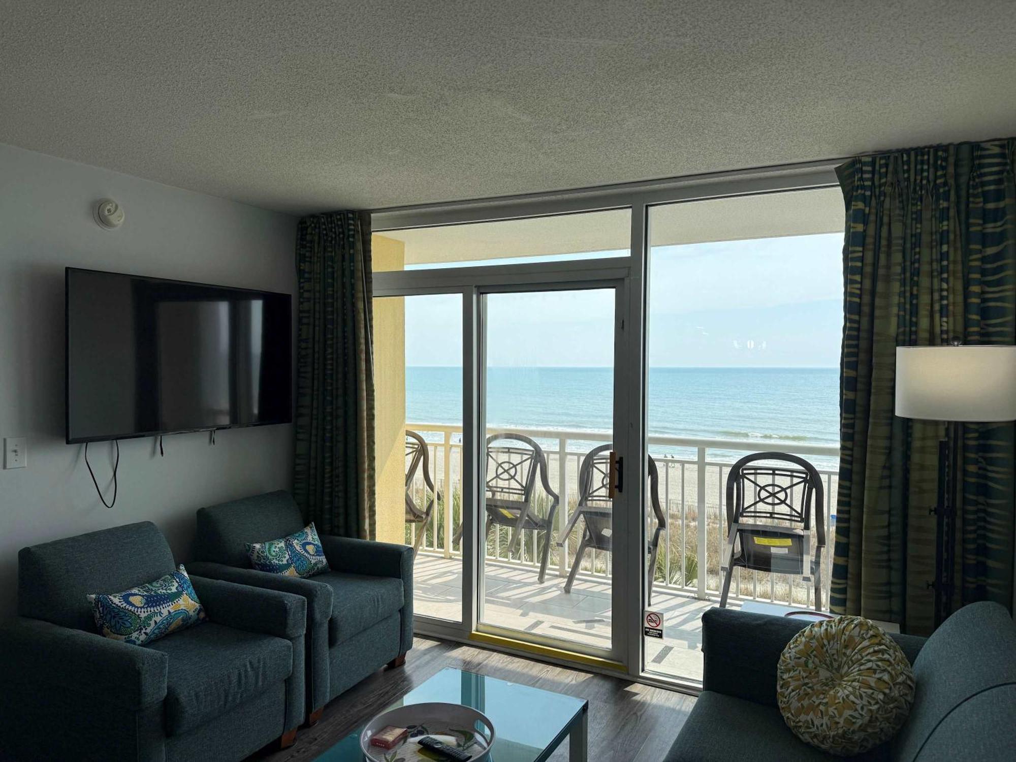 New Oceanfront 2br2ba - Camelot 411 *