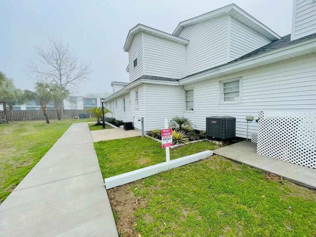 #5 Awesome 3 Bedroom Minutes From The Apartment Myrtle Beach