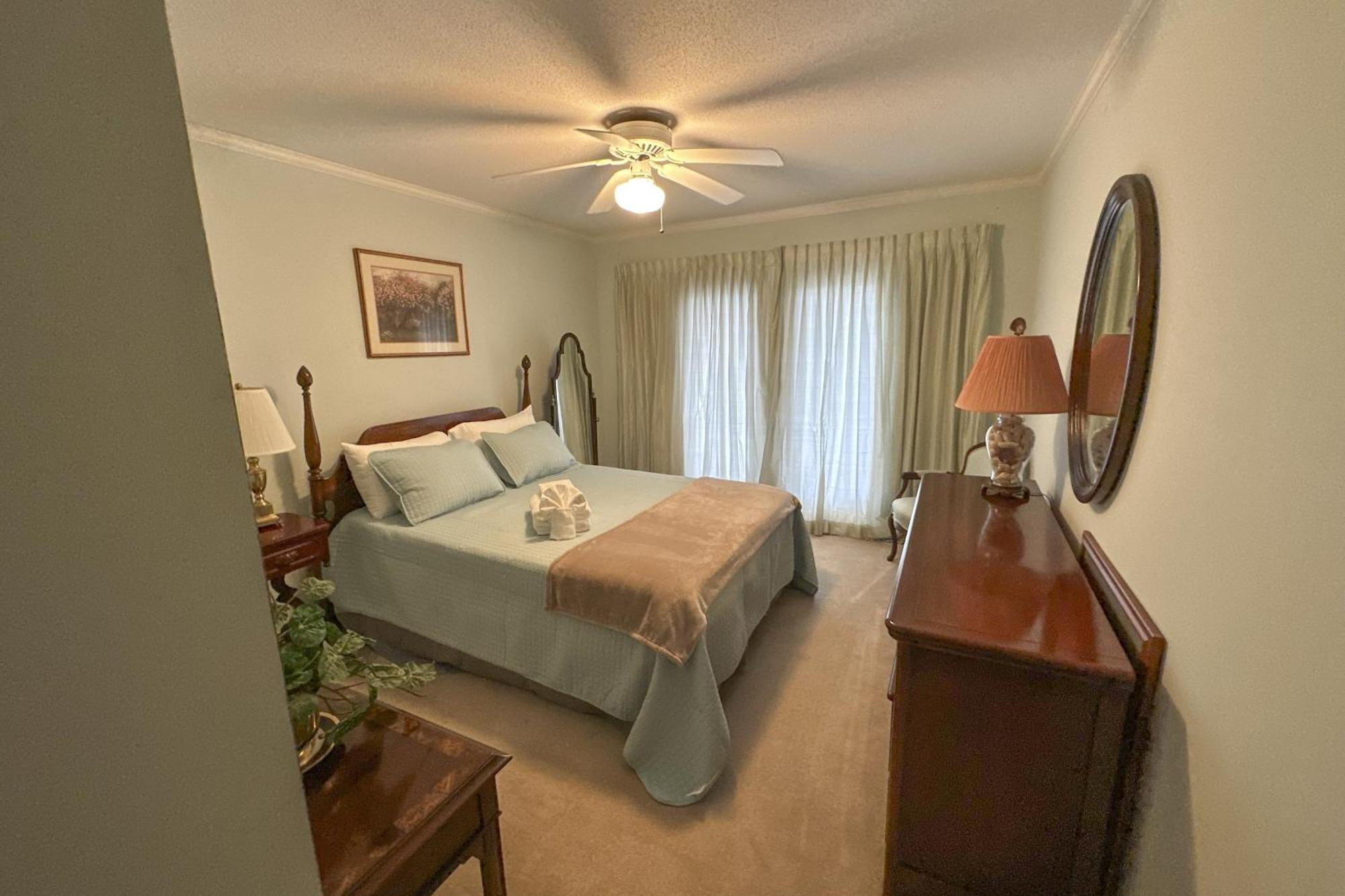 Oz River House