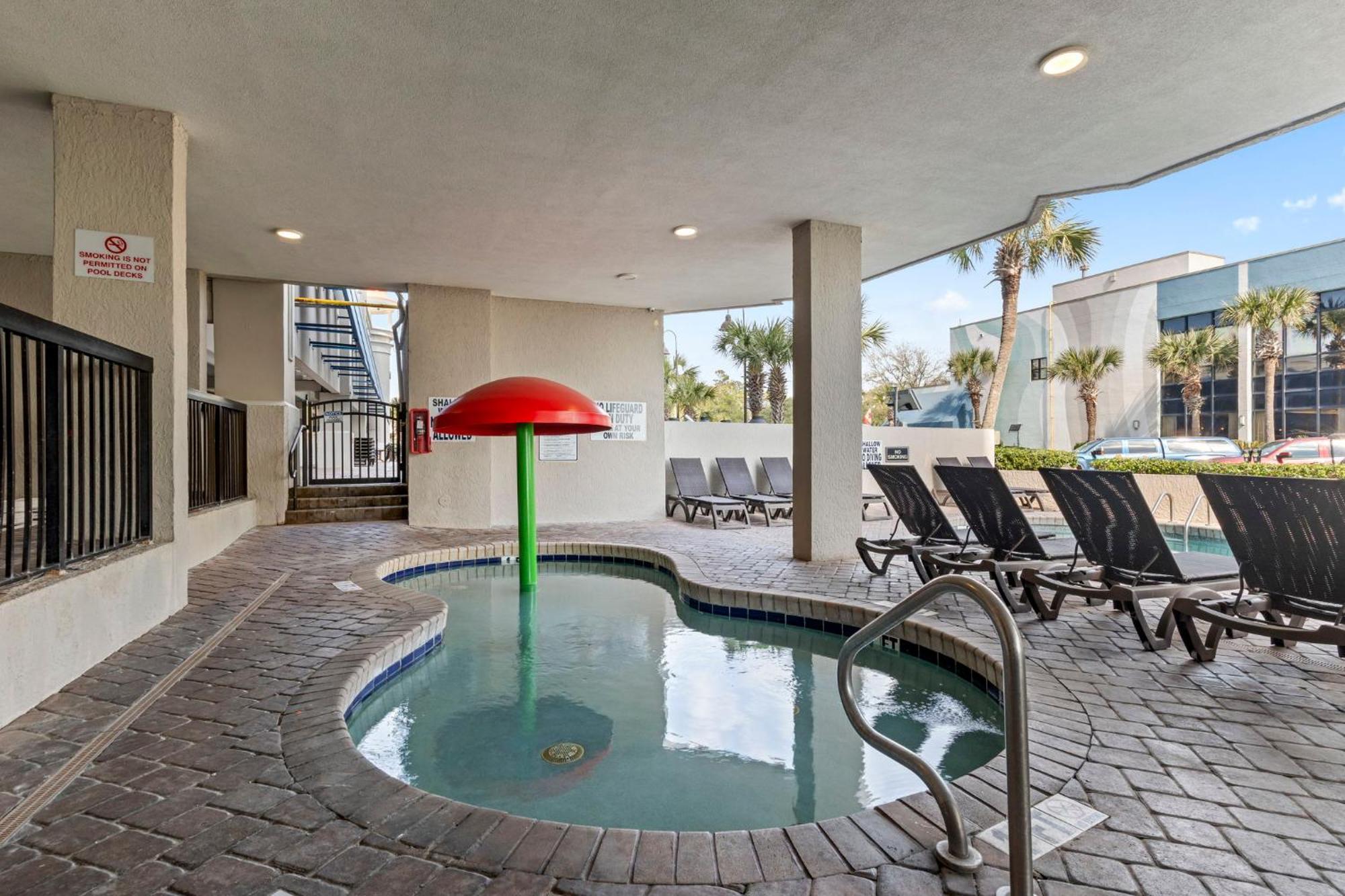 Oceanfront 1br Suite! Perfect For 8 Guests!- Pinnacle Tower 1456 Holiday home Myrtle Beach