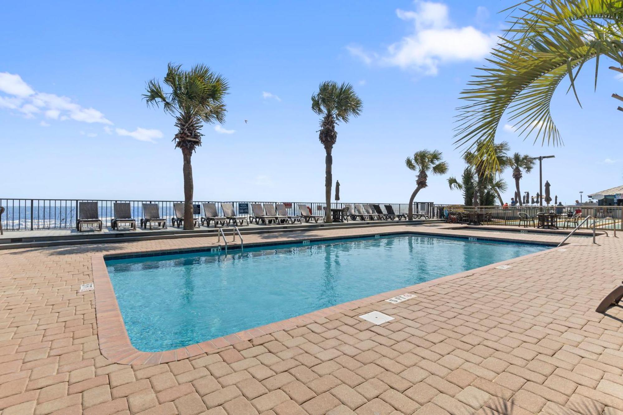 Oceanfront 1br Suite! Perfect For 8 Guests!- Pinnacle Tower 1456