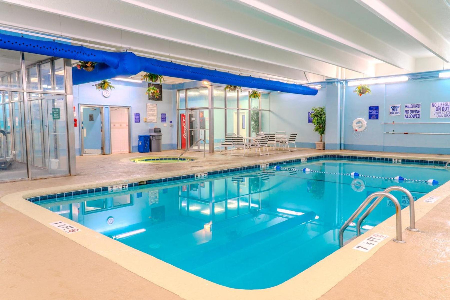 Colony Ocean View - 2 Bedroom, 2 Bath - Perfect For 8! *