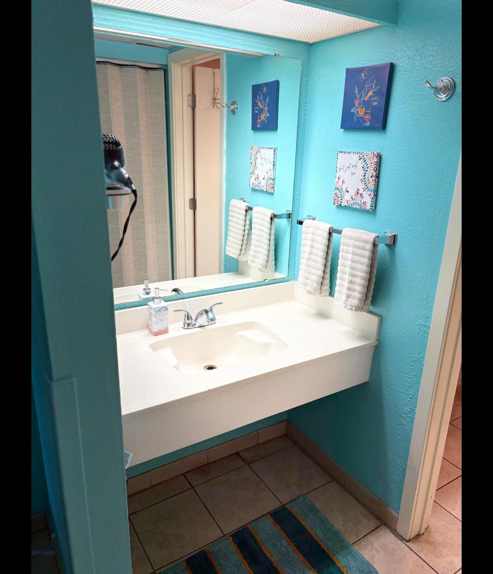 Beautiful Ocean View With Two Balconies Unit 351 At The Landmark Private Host No Waterpark Access *